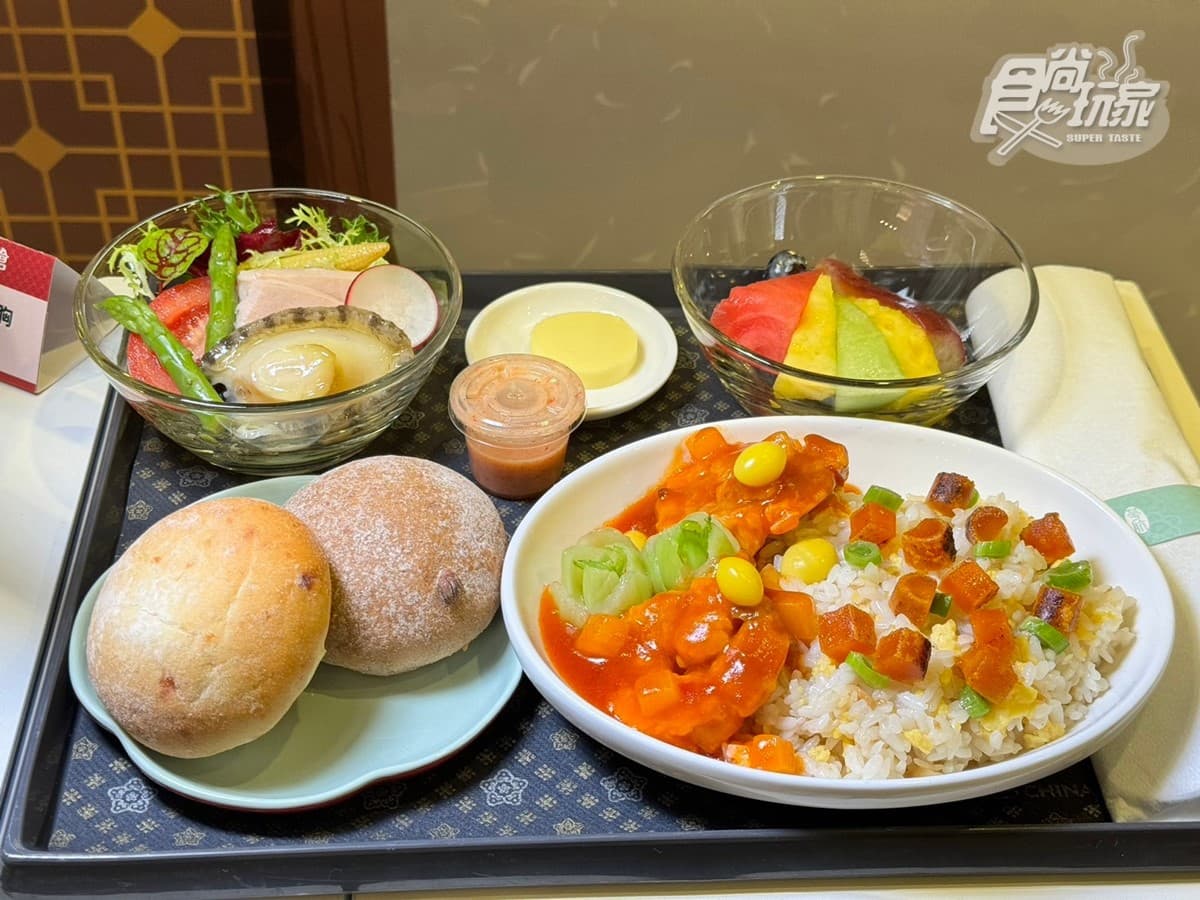 在高空吃米其林台菜!華航聯手美福「米香」端15道飛機餐,這些航線吃得到 在高空吃米其林台菜!華航聯手美福「米香」端15道飛機餐,這些航線吃得到