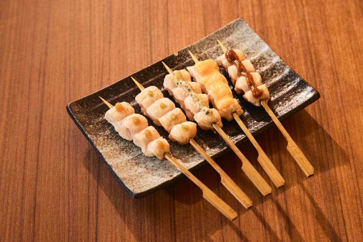 【獨家】+1元送翼板牛排!串燒名店「消費再折100」,必吃浮誇火山雞骨 【獨家】+1元送翼板牛排!串燒名店「消費再折100」,必吃浮誇火山雞骨