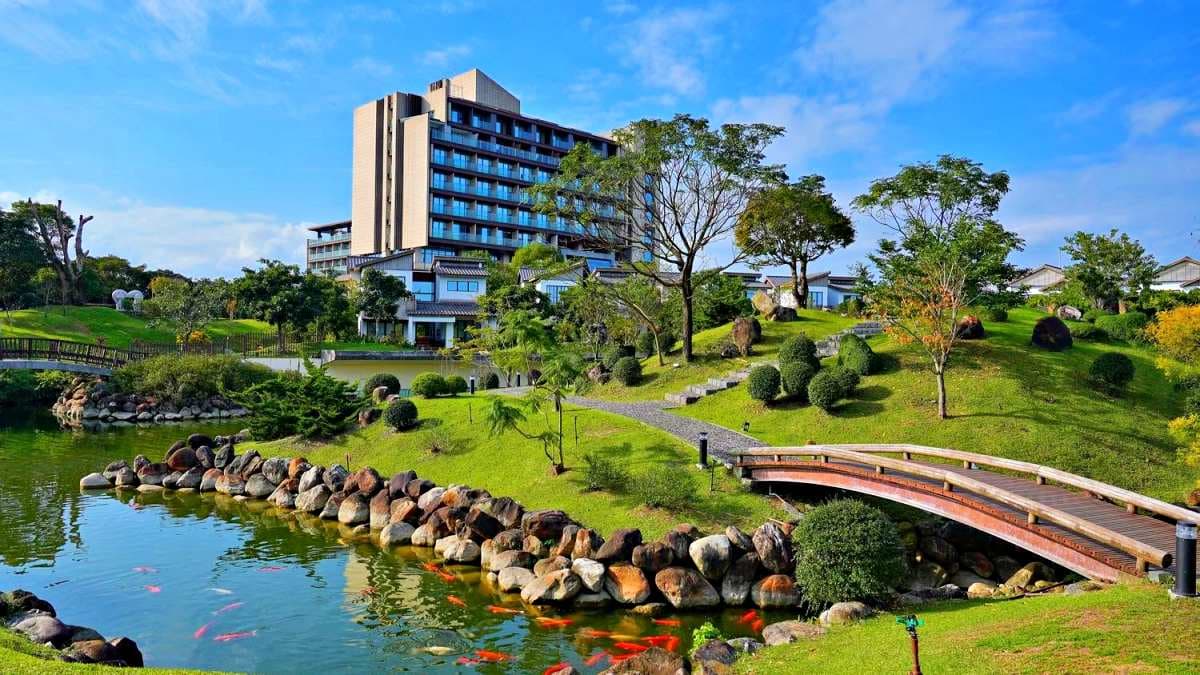 綠舞日式主題園區擁有占地5.75公頃的日式庭園造景。（圖片來源：混血珊莎的奇幻旅程）