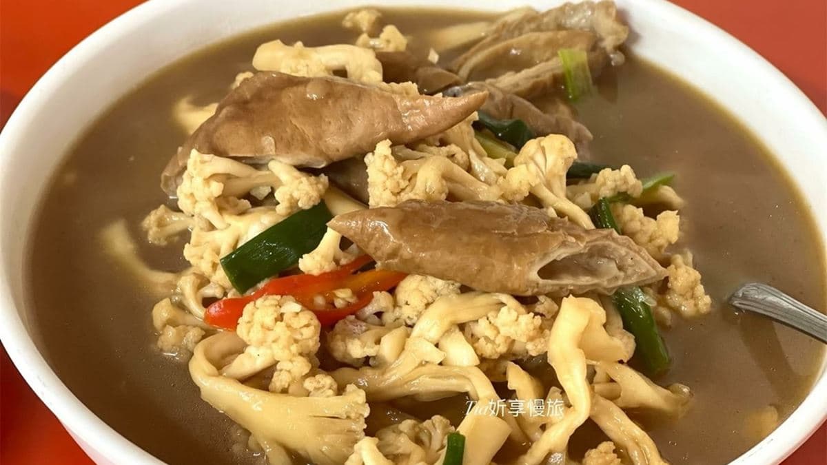 「花椰菜炒大腸」現在比較少吃得到，是採用花椰菜乾搭配大腸。（圖片來源：Tia妡享慢旅）