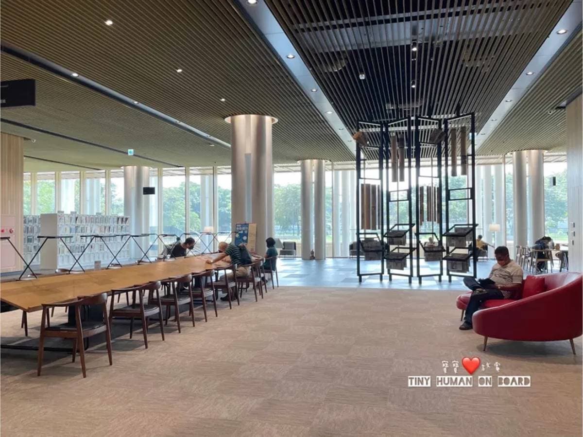 台南景點推薦：來台南最美圖書館放電【Google 4.6星】