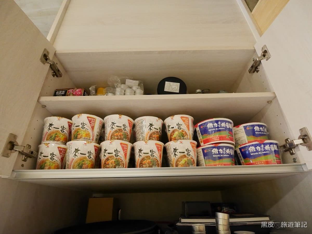 低調到超容易錯過！日月潭「清水模民宿」藏超美浴池，窗景旁泡湯秒飛京都