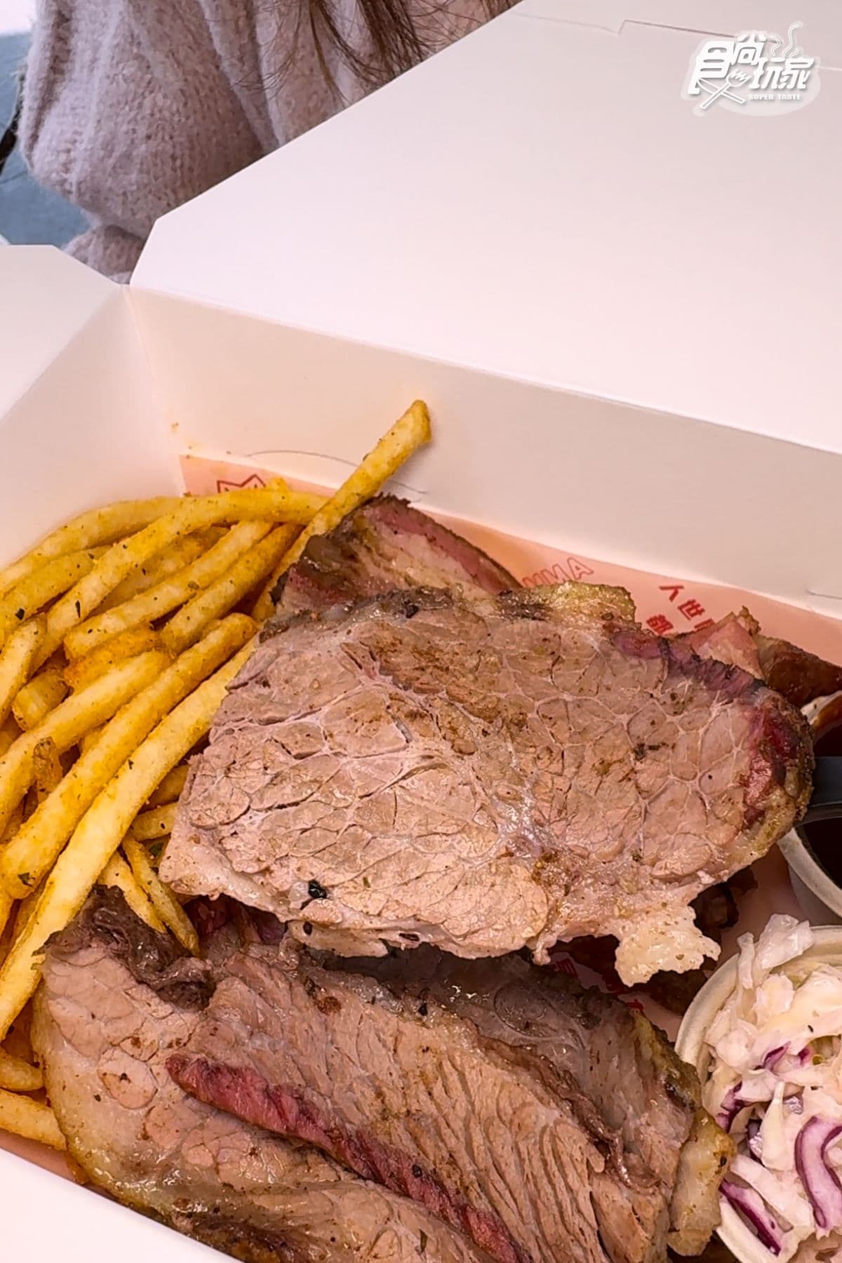 直擊「陽光型男餐車」!爽嗑道地美式煙燻BBQ烤肉,獨特燻香軟嫩超Juicy 直擊「陽光型男餐車」!爽嗑道地美式煙燻BBQ烤肉,獨特燻香軟嫩超Juicy