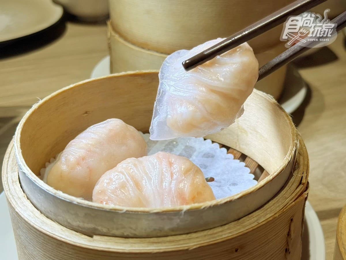 ２倍大蝦餃又變大了！知名港點春季大升級，暗黑腸粉、起司豆腐奶超欠吃