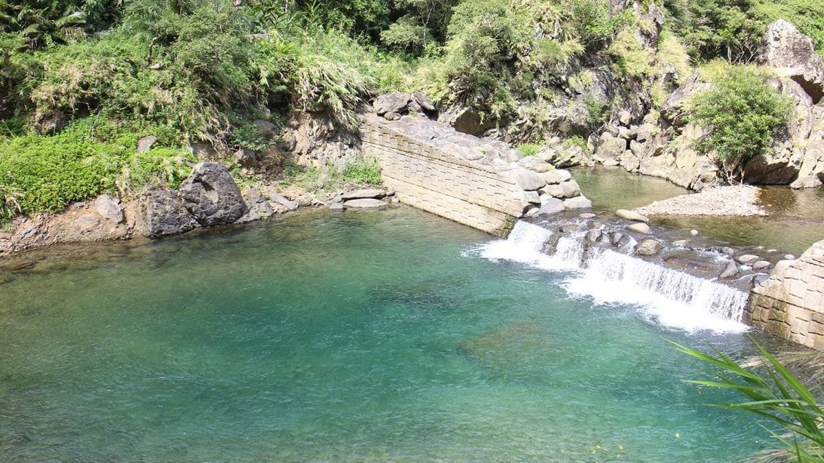 園內林木茂密，易於蓄養水源，所以溪流、瀑布也成為遊樂區最大特色。（圖片來源：Vicky媽媽的遊樂園）