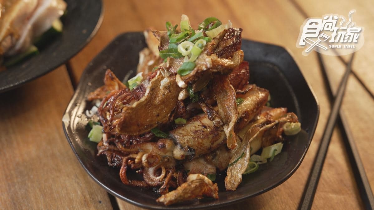 「薑絲小卷」酥脆鮮嫩，口感很Q嫩、彈牙。
