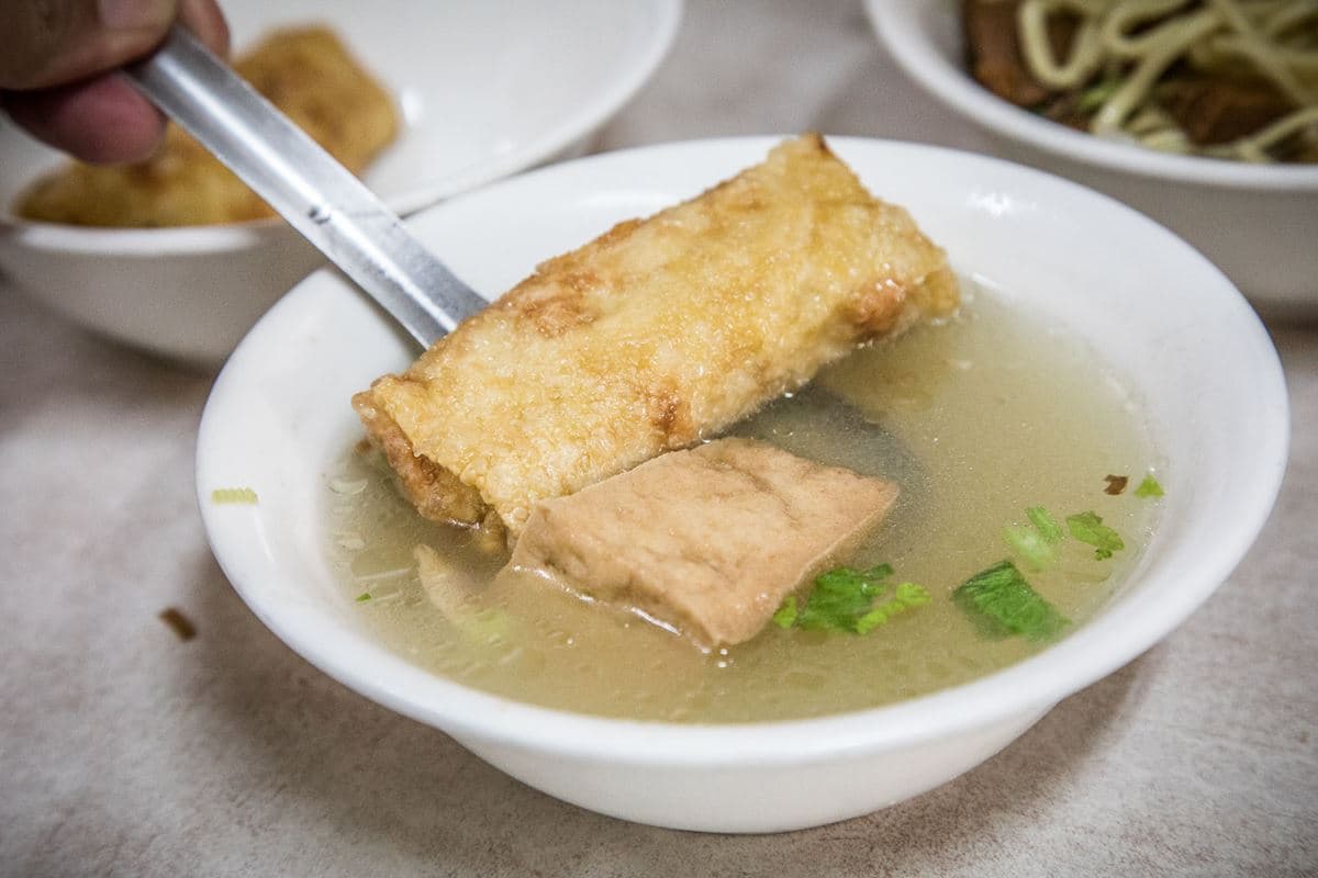 彰化老饕口袋名單!鹿港天后宮6美食:30元芋丸、爆量鮮蚵飯、麵茶刨冰 彰化老饕口袋名單!鹿港天后宮6美食:30元芋丸、爆量鮮蚵飯、麵茶刨冰
