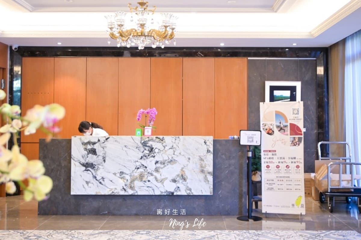 水里新地標飯店!住白色城堡眺南投絕美山景、嗑沖繩飯糰,雙人房免1800元 水里新地標飯店!住白色城堡眺南投絕美山景、嗑沖繩飯糰,雙人房免1800元