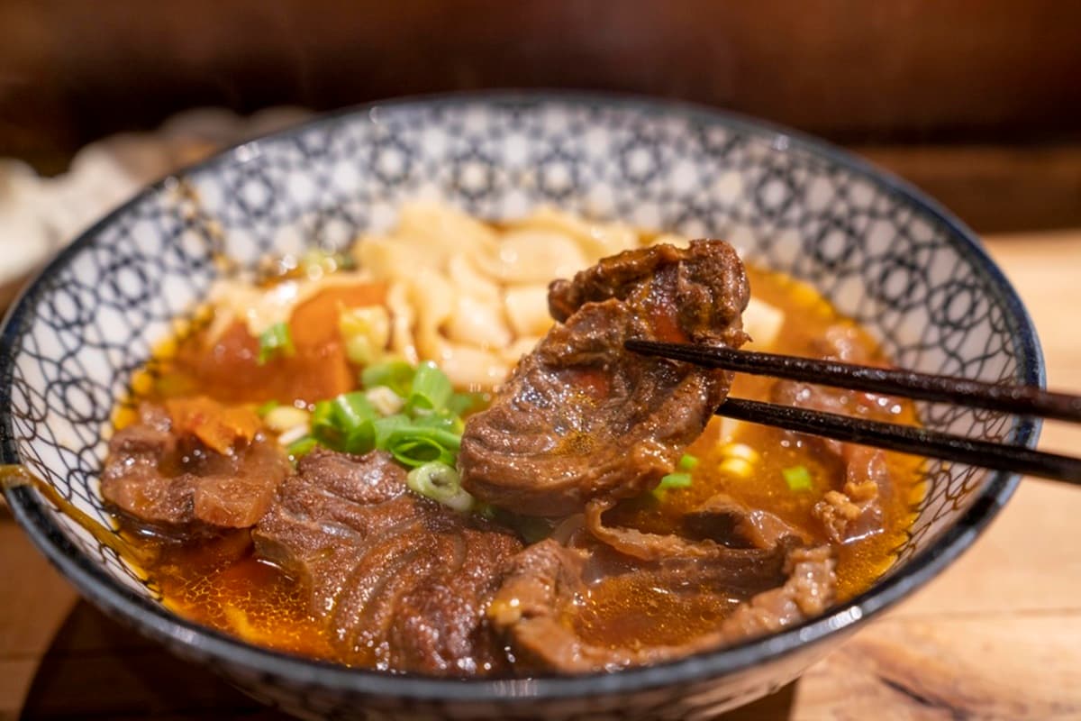 「全台最難訂牛肉麵」插旗西門!預計開幕時間、菜單搶先看,1天限量30碗 「全台最難訂牛肉麵」插旗西門!預計開幕時間、菜單搶先看,1天限量30碗