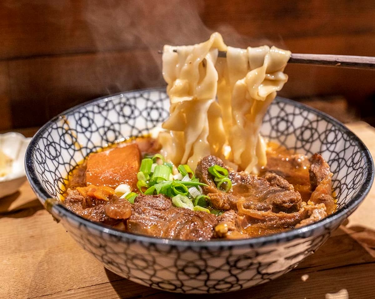 「全台最難訂牛肉麵」插旗西門!預計開幕時間、菜單搶先看,1天限量30碗 「全台最難訂牛肉麵」插旗西門!預計開幕時間、菜單搶先看,1天限量30碗