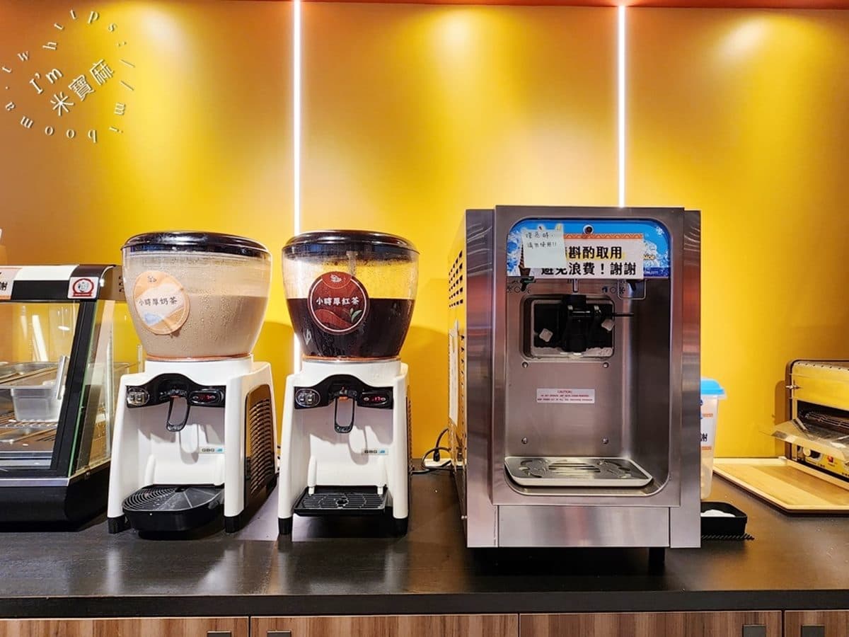 網友激推高CP值牛排店！190元爽嗑排餐、自助吧，麵包、濃湯、咖哩無限吃