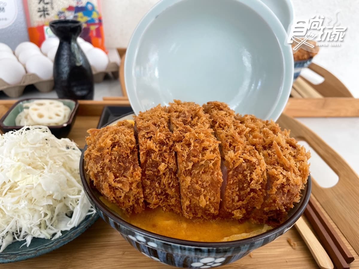 【新開店】快閃1天半價!「挑戰最厚豬排店」插旗信義,免費續味噌湯、青菜 【新開店】快閃1天半價!「挑戰最厚豬排店」插旗信義,免費續味噌湯、青菜