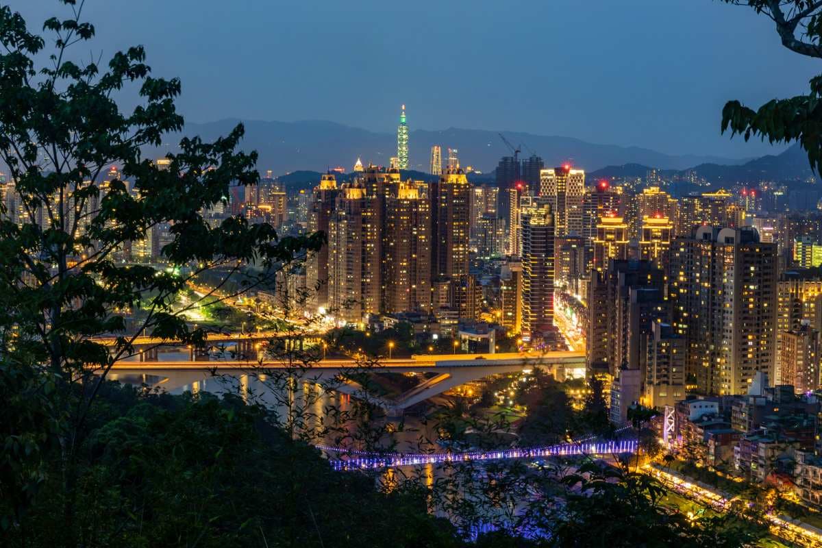 2026新北賞螢地圖快收!4處螢火蟲祕境推薦,北台灣最大棲地、搭車就能到 2026新北賞螢地圖快收!4處螢火蟲祕境推薦,北台灣最大棲地、搭車就能到
