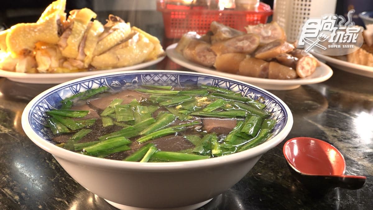 豬血湯的湯頭清爽，很順口。