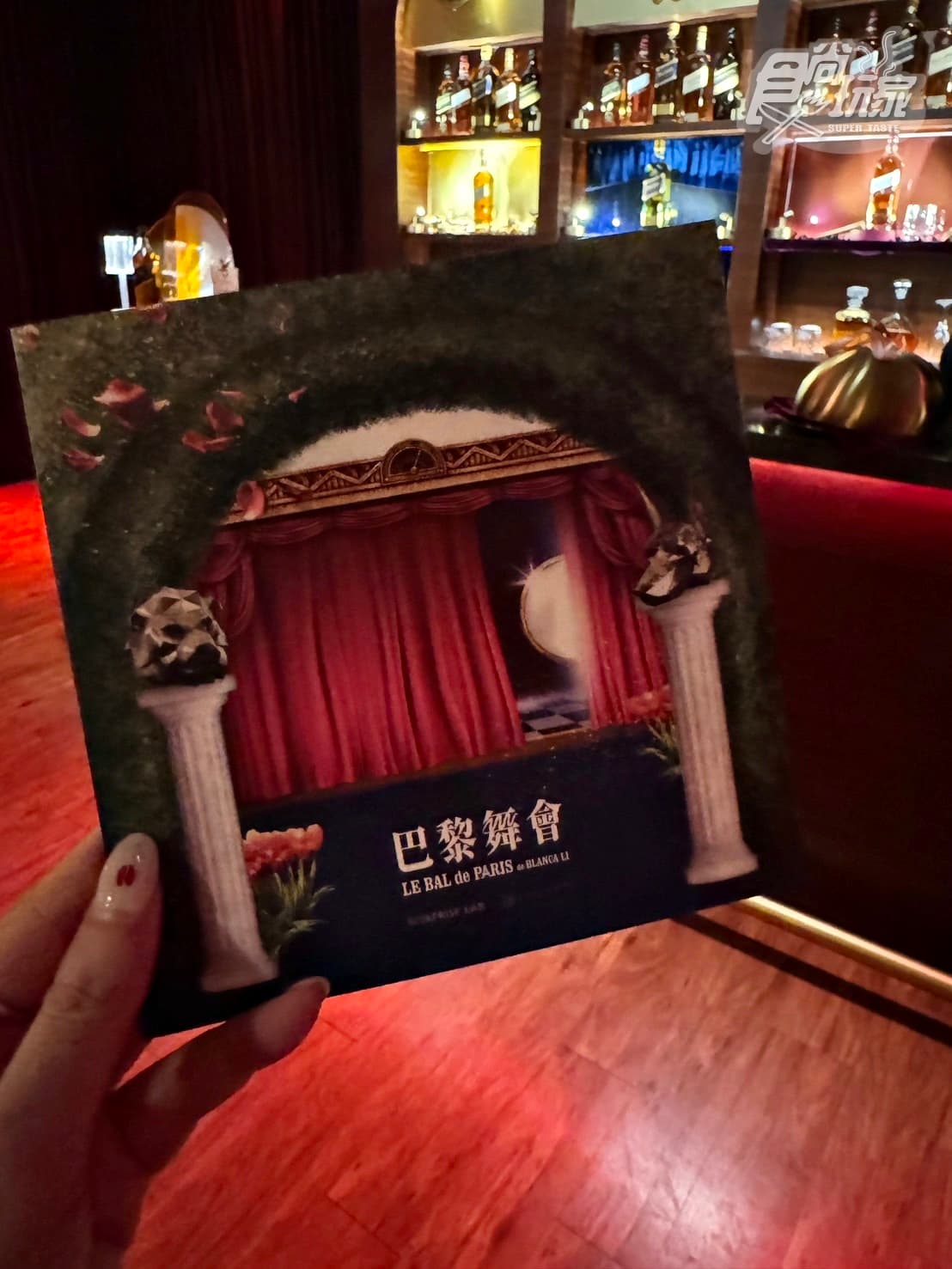 超越愛麗絲夢遊仙境!《巴黎舞會》VR沉浸式體驗登台,5亮點必朝聖 超越愛麗絲夢遊仙境!《巴黎舞會》VR沉浸式體驗登台,5亮點必朝聖