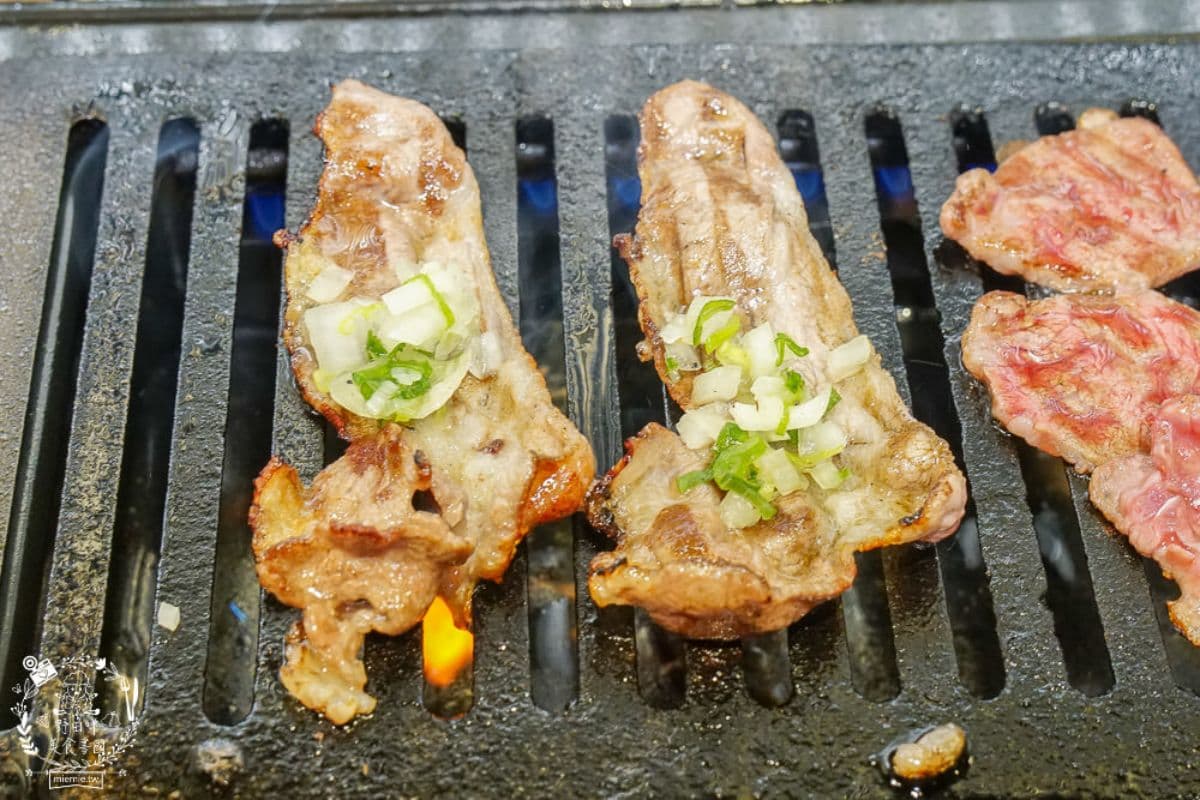 單身狗友善！台中超夯「單人燒肉」280元起開吃，自助吧免費供應小菜、飲料