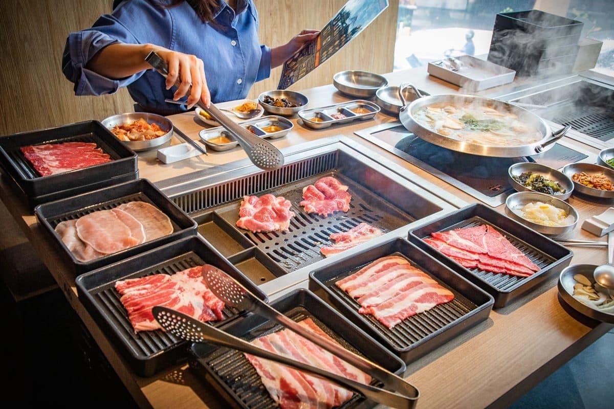 469元韓式烤肉＋大醬鍋吃到飽！桃園超夯火烤兩吃，肉品、石鍋拌飯50道任夾