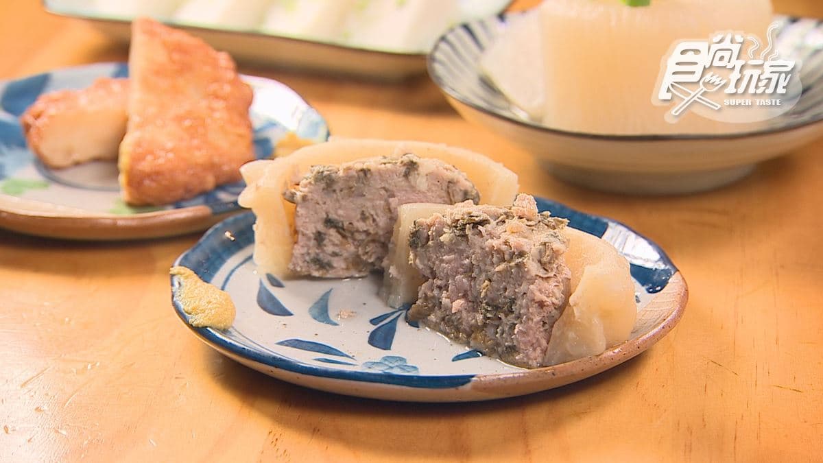 「特製梅干菜苦瓜封」苦瓜的苦味迅速融入肉餡，非常特別。