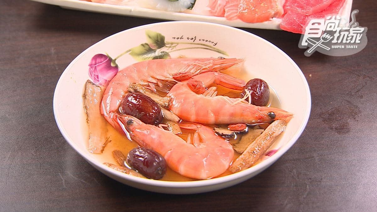 「醉蝦」肉質彈脆，也是許多人愛吃的品項。
