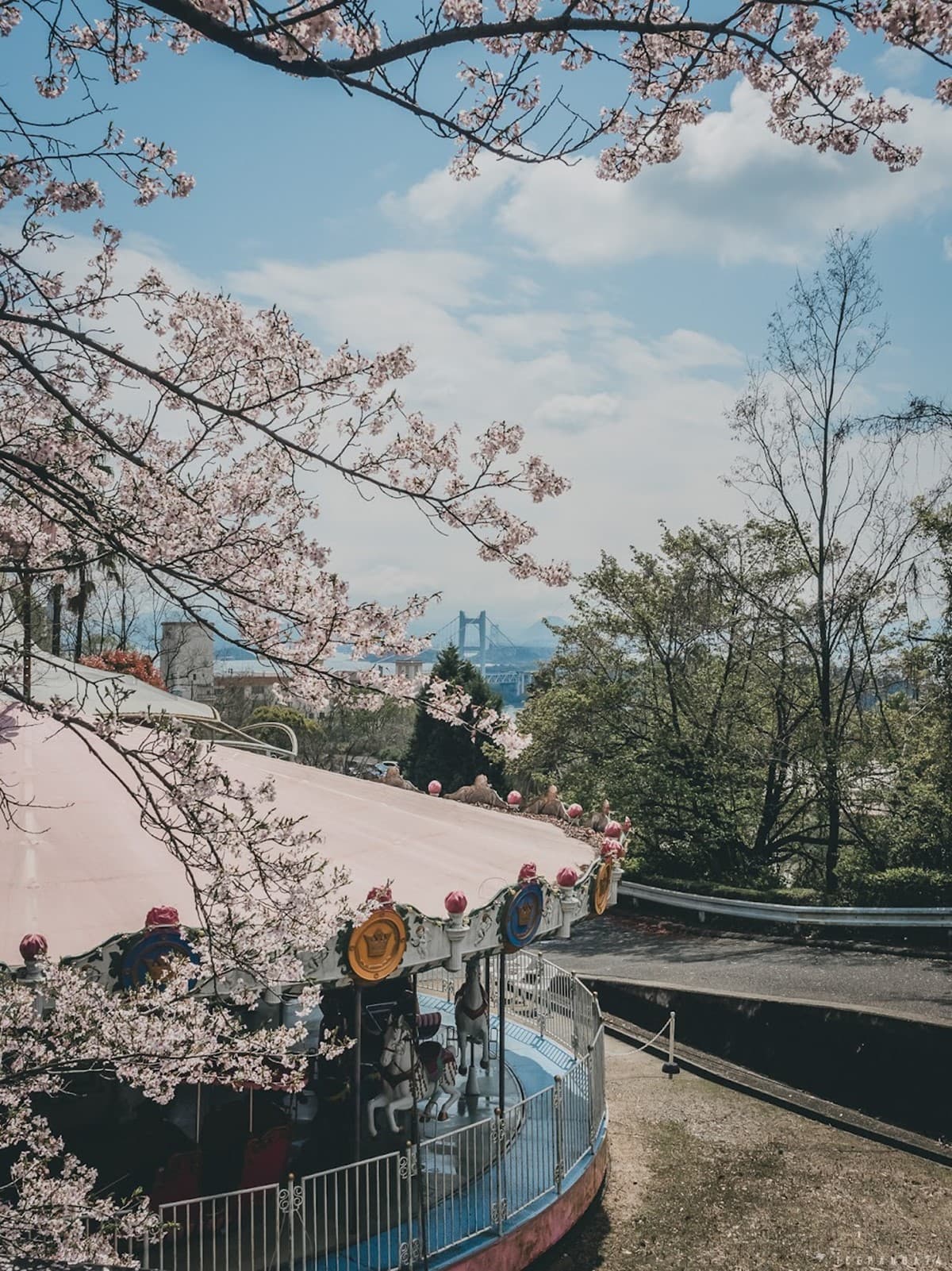 岡山「隱藏版遊樂園」!4樓高踩腳踏車賞海景、還有站著玩的雲霄飛車 岡山「隱藏版遊樂園」!4樓高踩腳踏車賞海景、還有站著玩的雲霄飛車