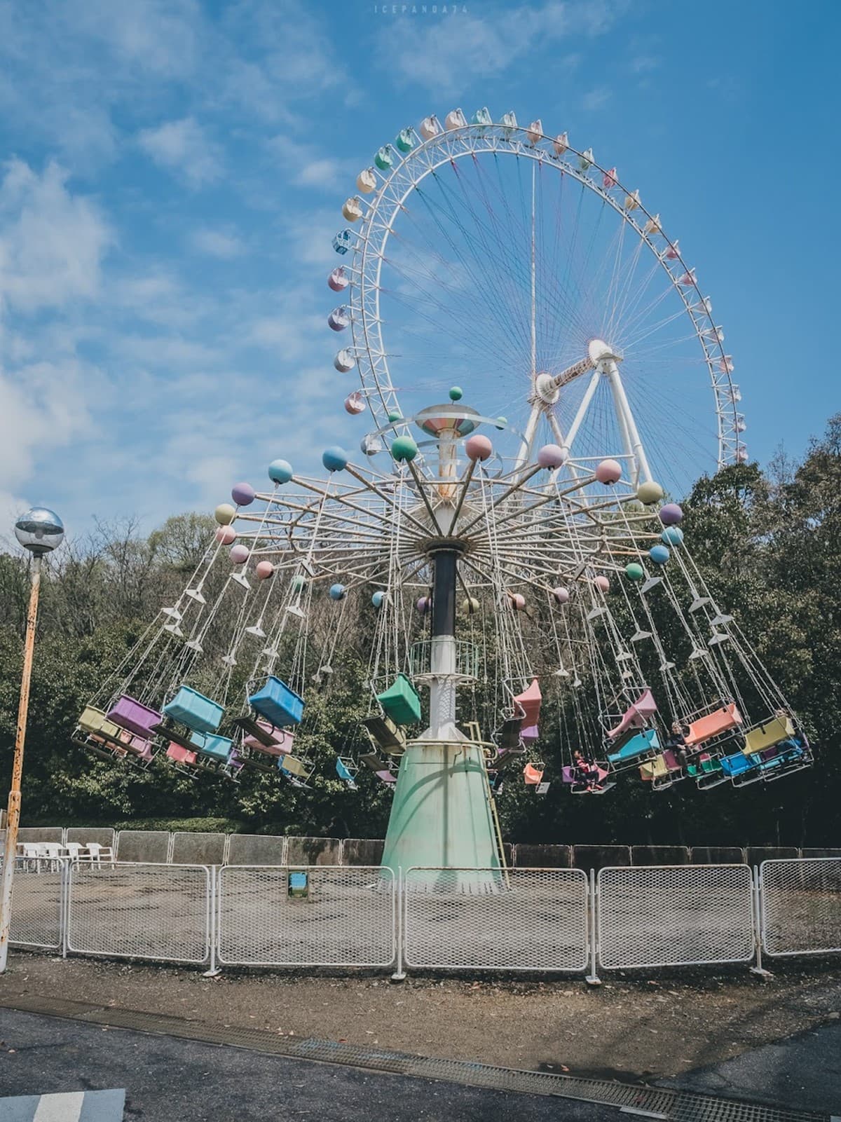 岡山「隱藏版遊樂園」!4樓高踩腳踏車賞海景、還有站著玩的雲霄飛車 岡山「隱藏版遊樂園」!4樓高踩腳踏車賞海景、還有站著玩的雲霄飛車