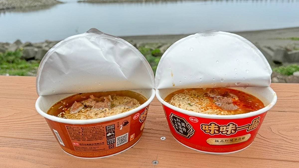 「永安烏林投玄德宮」是南台灣第一間泡麵土地公廟。（圖片來源：跟著尼力吃喝玩樂）