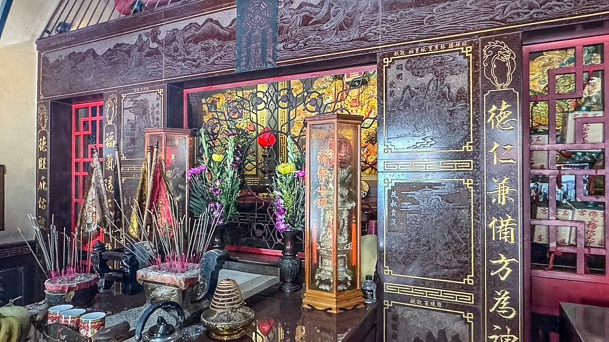 「永安烏林投玄德宮」主祀福德正神。（圖片來源：跟著尼力吃喝玩樂）