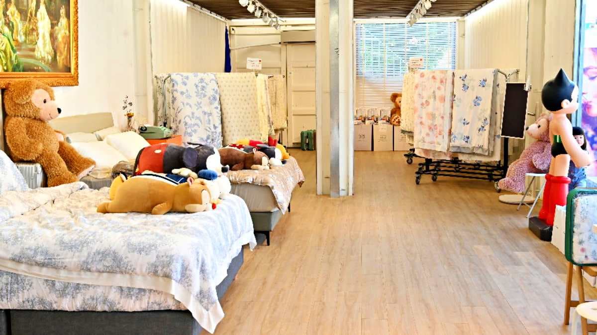 皮爾卡登寢具文創園區有各種寢具，價格很親民。（圖片來源：糖糖's 享食生活）