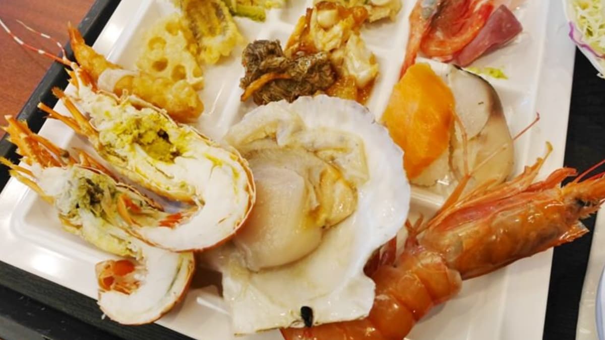 晚餐可享受海鮮燒烤吃到飽。（圖片來源：阿一一之食意旅遊）