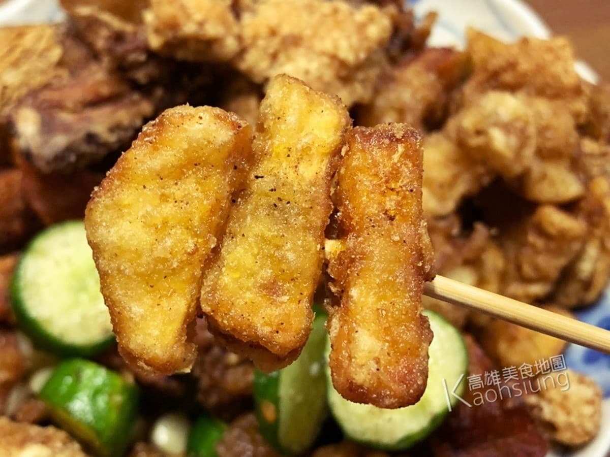 高雄傳奇鹹酥雞！神射手「花式拋油鍋」超吸睛，便宜大分量、在地人激推
