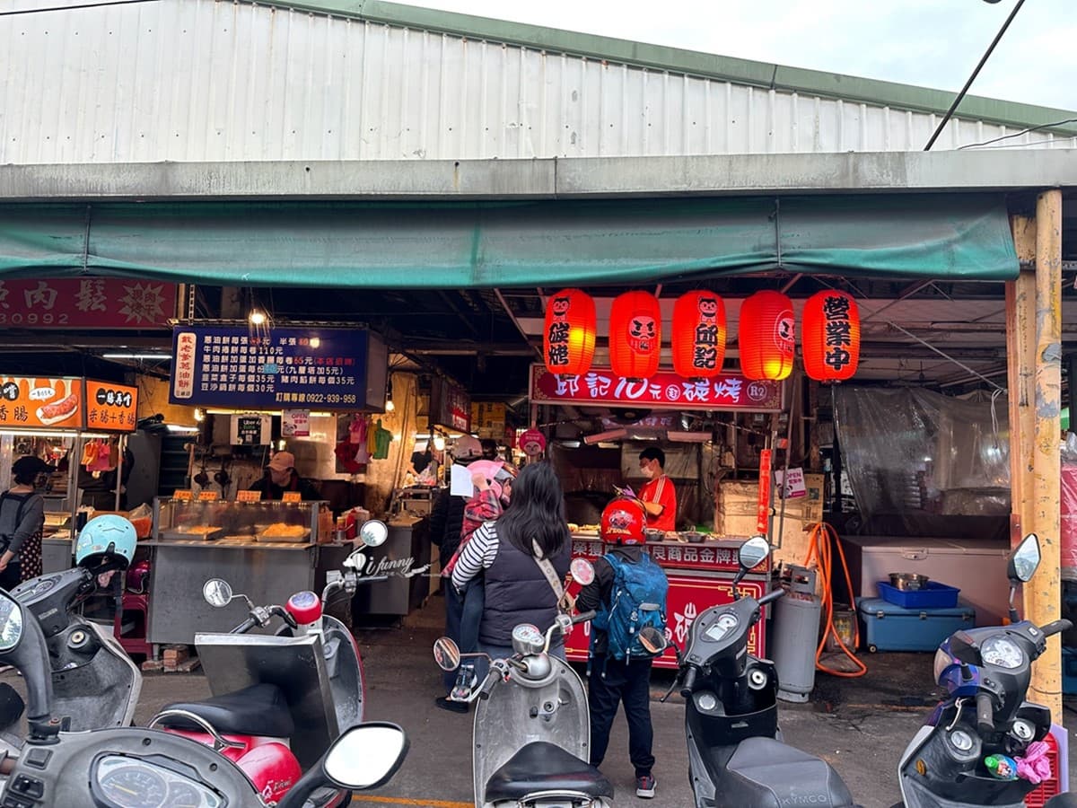 市場「15元夾餡大餐包」!低調隱藏版沒預訂吃不到,22元滿料麵包CP值超高 市場「15元夾餡大餐包」!低調隱藏版沒預訂吃不到,22元滿料麵包CP值超高
