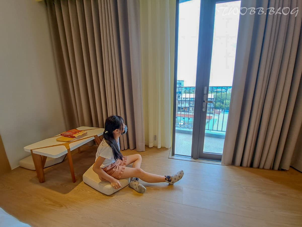 宜蘭彩色積木親子飯店！２樓高滑梯、空中車道小孩嗨翻，還有免費點心吃到飽