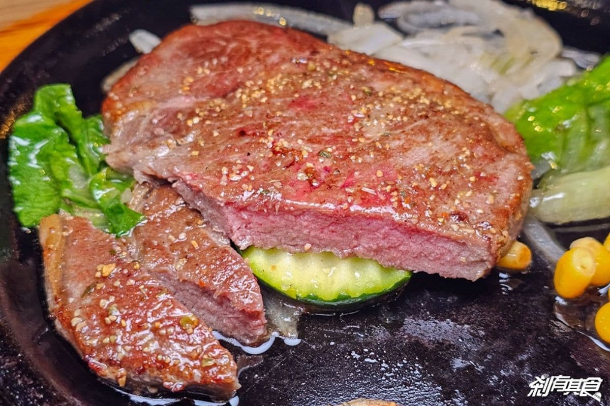 披薩、炸物吃到飽！台中高CP值「平價牛排」329元起開嗑，澎派自助吧無限夾