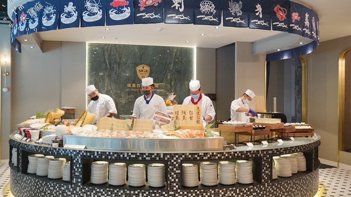 「瑪嘉烈Buffet」以提供高檔海鮮吃到飽聞名。（圖片來源：新北林口爵怡溫德姆酒店）