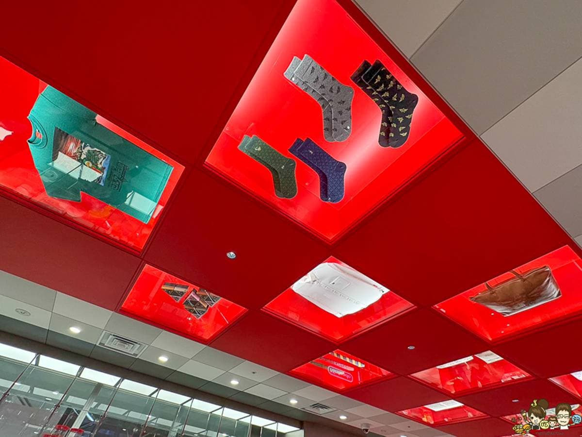 打卡巨型瑪利歐!免費入場「京都任天堂直營店」,買爆周邊再拍經典遊戲場景 打卡巨型瑪利歐!免費入場「京都任天堂直營店」,買爆周邊再拍經典遊戲場景
