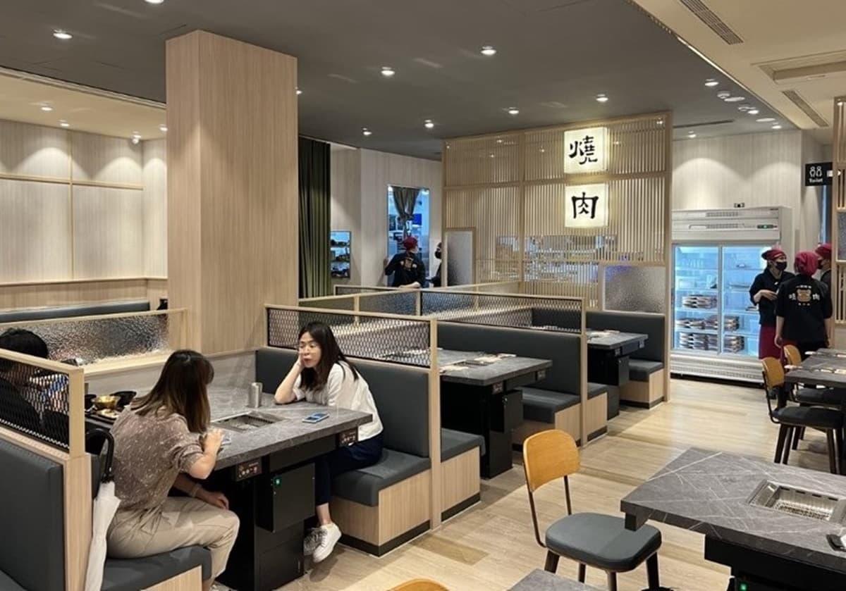 免費吃牛肉套餐快衝！超夯「１人燒肉」280元開吃， 還能無限續白飯、湯品