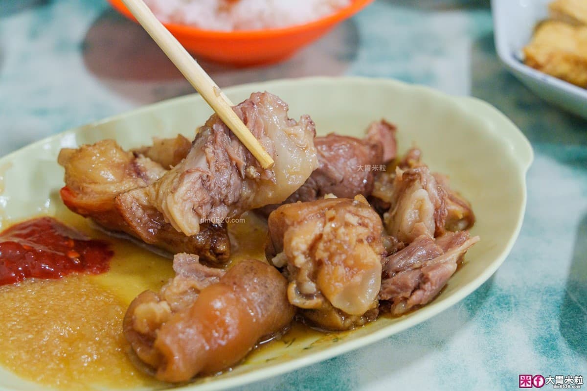 豬腳切盤55元、蛤蜊湯10元！新北巷弄無招牌美食，在地人才知地點曝光