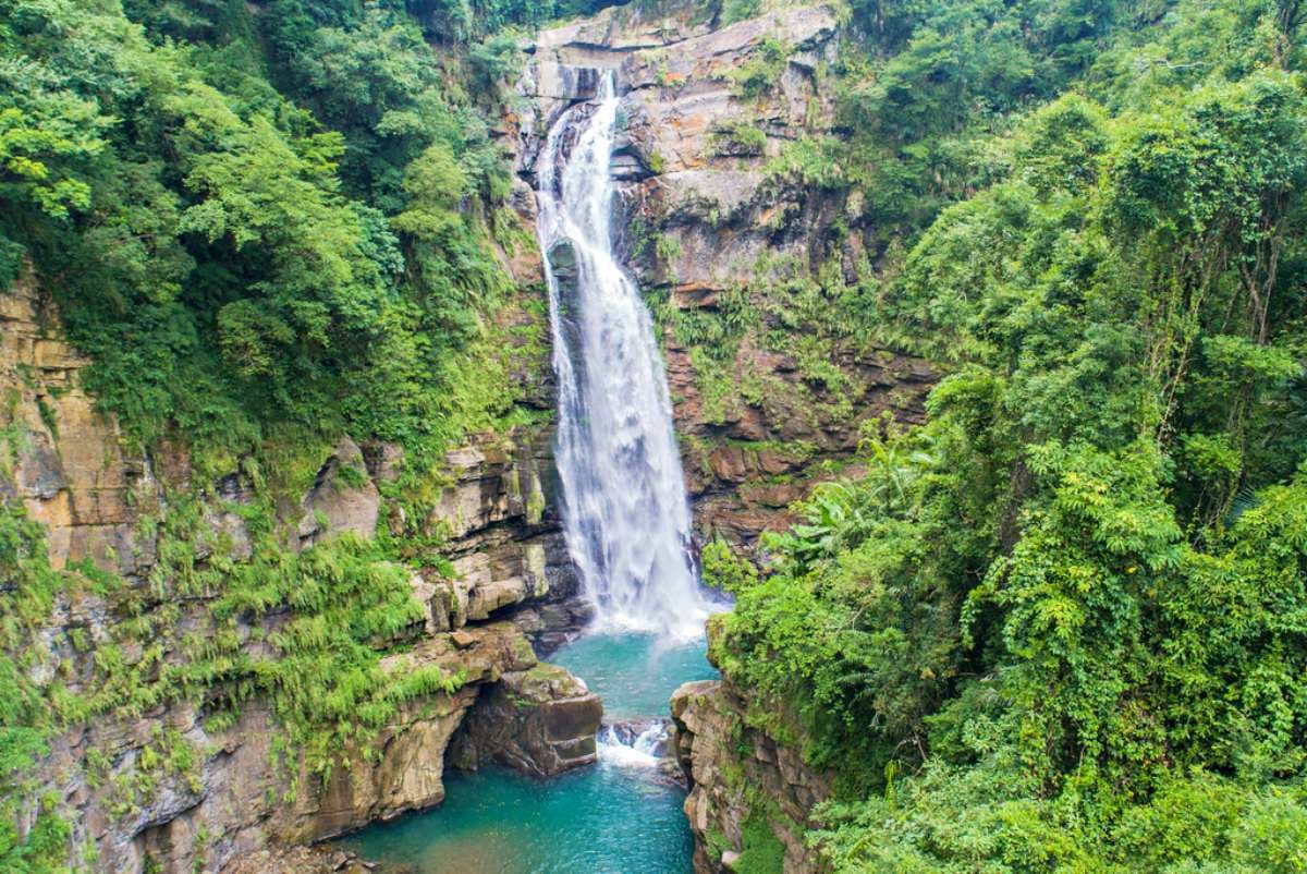 桃園唯一合法「溪水祕境」回歸！門票、開放時間一次看，穿比基尼免費泡冷泉