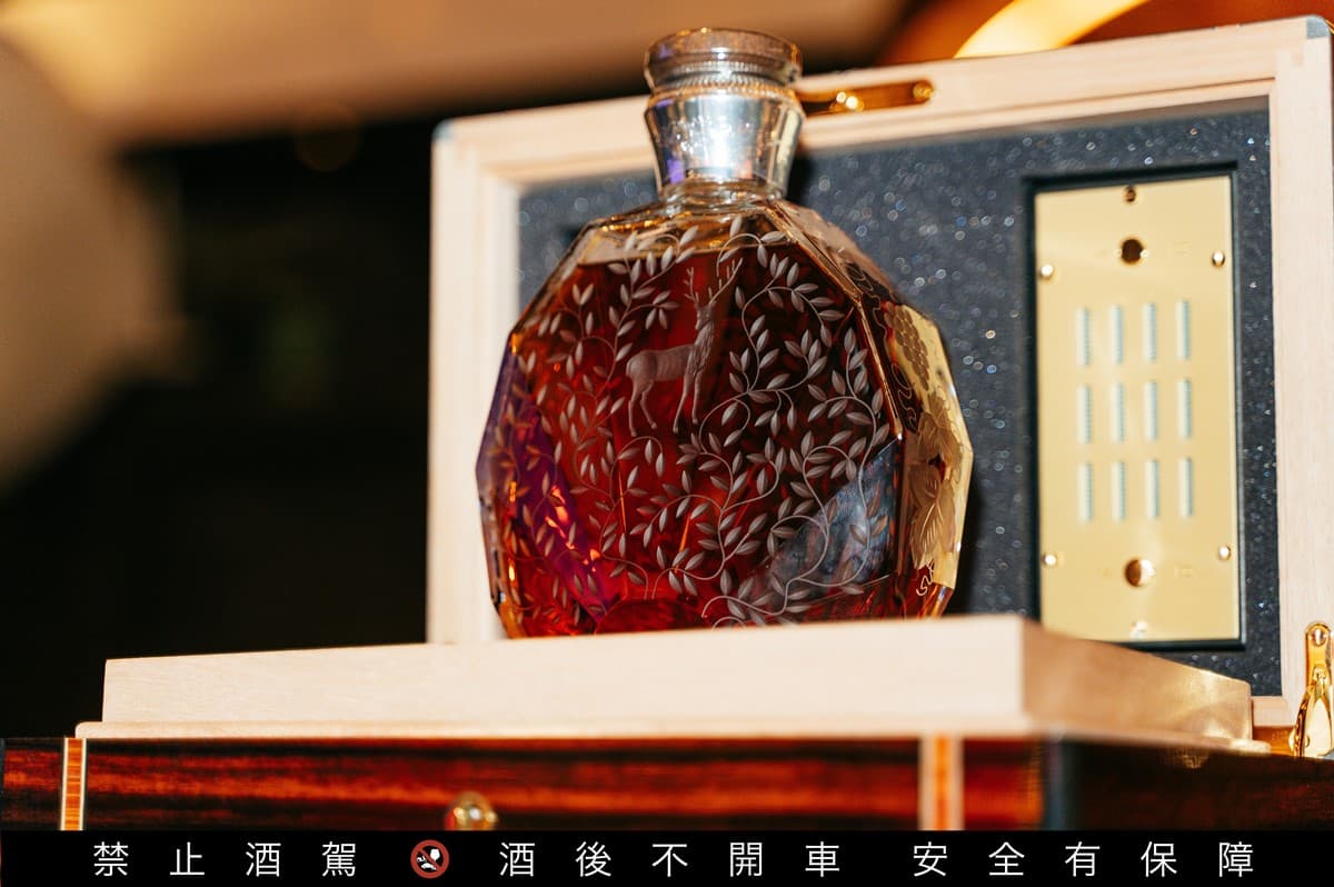 英國皇室唯一指定干邑！1580元喝到香檳區VSOP，全球限量款每瓶48萬