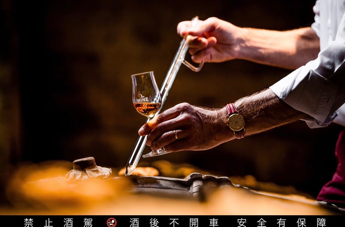 英國皇室唯一指定干邑！1580元喝到香檳區VSOP，全球限量款每瓶48萬