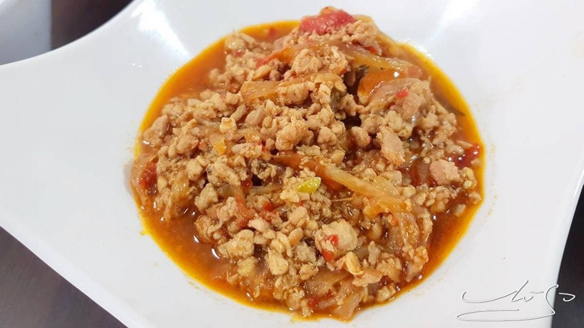「打拋豬」味道微微酸、微微辣，可以讓人１餐連吃２碗飯！（圖片來源：專業噗嚨共Miso吃走）