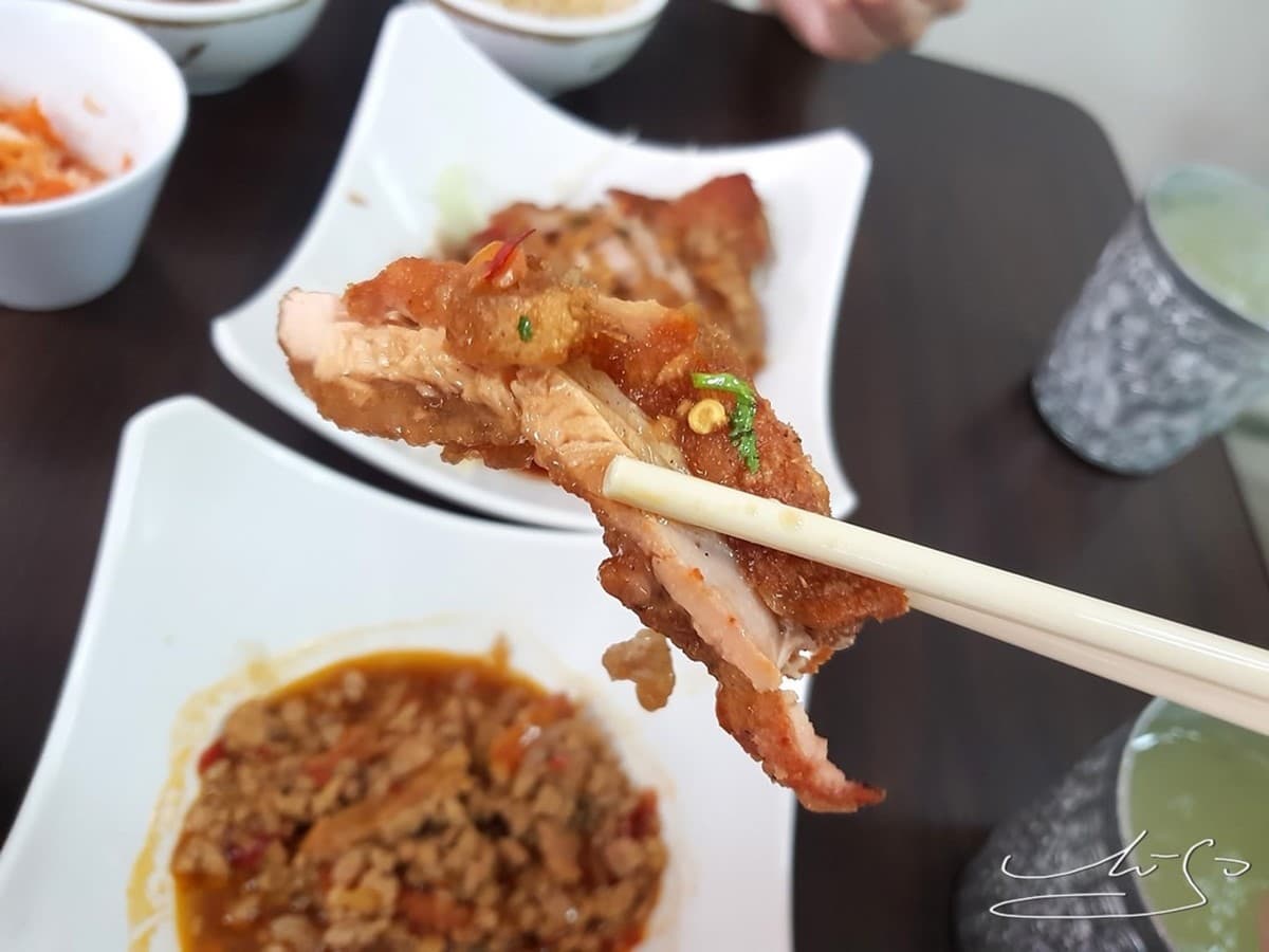 均一價100元吃到飽!台北高CP值泰式料理藏巷弄,白飯、甜湯、飲料無限供應 均一價100元吃到飽!台北高CP值泰式料理藏巷弄,白飯、甜湯、飲料無限供應