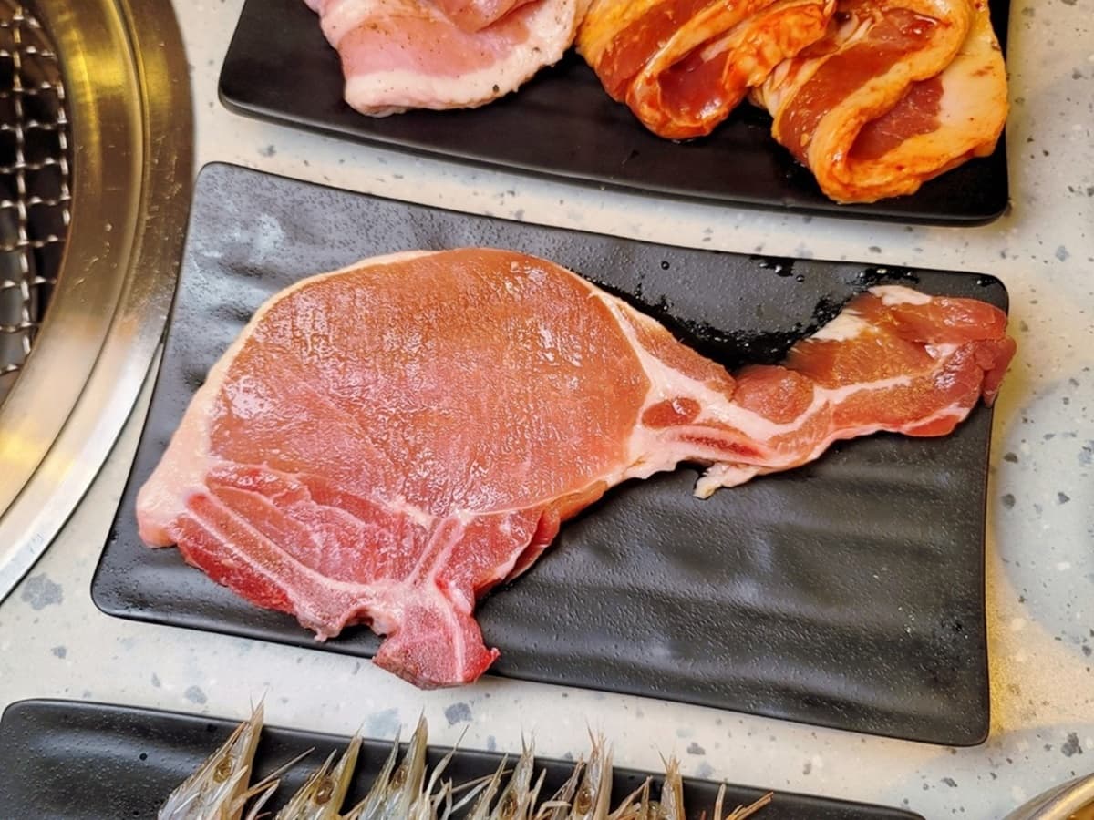 超過80種食材吃到飽！台中高CP值精緻燒肉，比臉大牛排、海鮮、甜點任吃