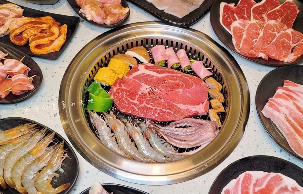 超過80種食材吃到飽！台中高CP值精緻燒肉，比臉大牛排、海鮮、甜點任吃