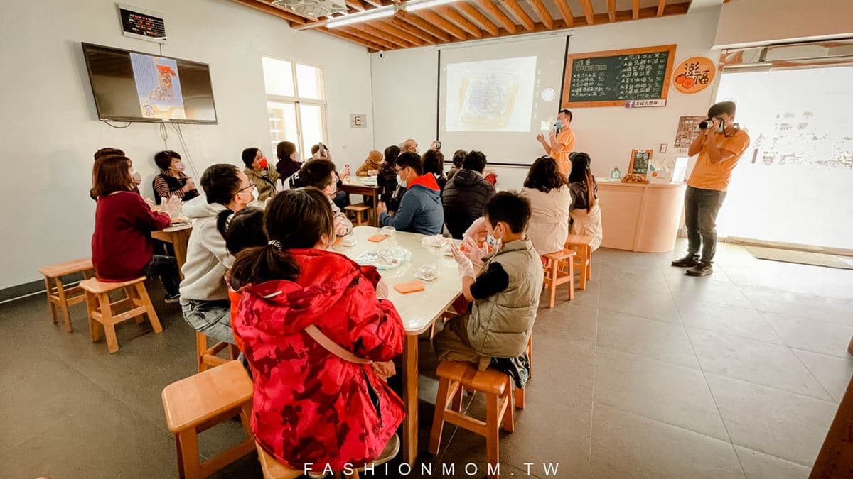 澎福的DIY活動有２種，肪片龜跟做炸棗２種。（圖片來源：飛炫葡萄媽）