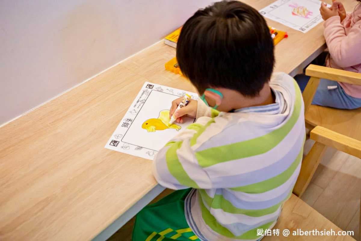 桃園「隱藏版親子圖書館」免費玩到飽！600組積木、AR繪圖，假日就來這放電