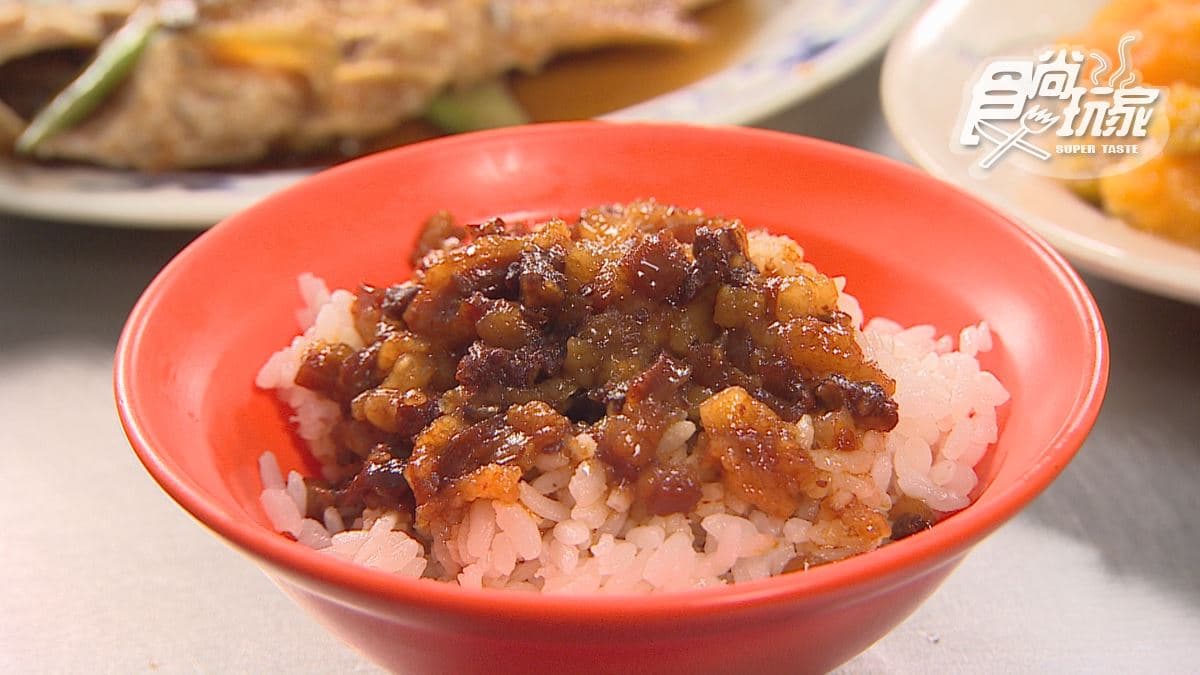 滷肉飯＋小菜只要40元！高CP值「古早味小吃店」藏台北巷弄，小資族必收