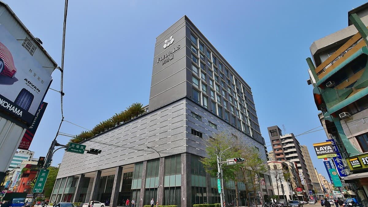 新竹吃到飽霸主！221公斤黑鮪魚現切生魚片，爽嗑牛排干貝暢飲日本生啤