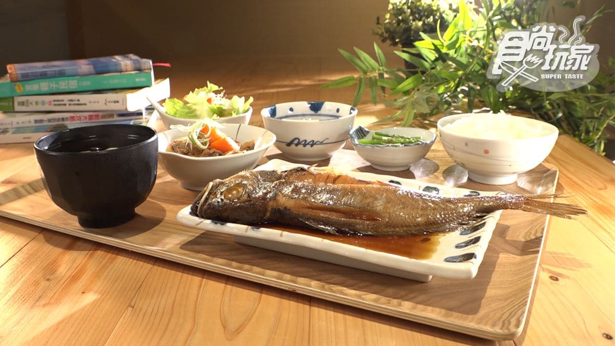 「醬燒黑喉定食」肉質鬆軟，醬汁清爽，帶有日式和風的感覺。