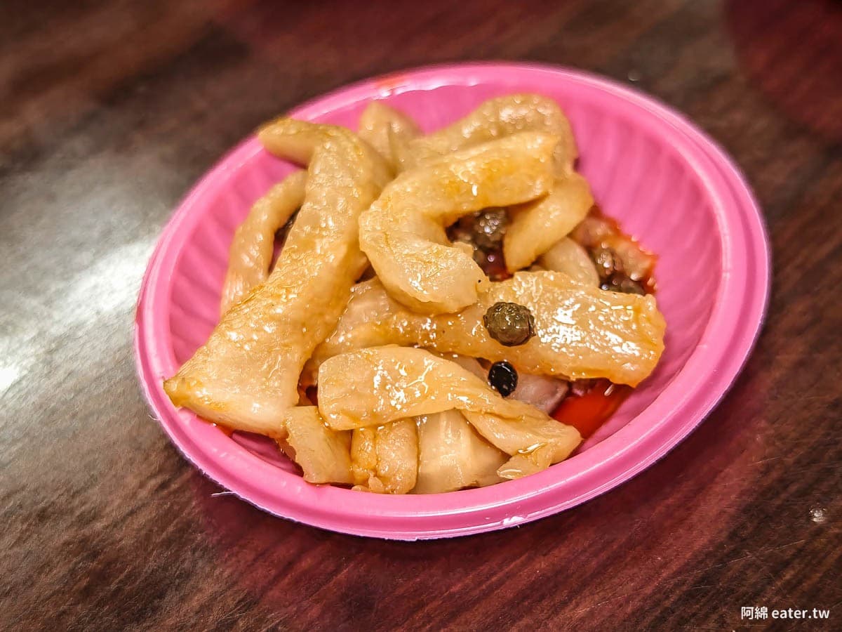 桃園人激推「平價炒羊肉」!爆量羊肉炒麵、燴飯百元有找,路邊攤賣到開店面 桃園人激推「平價炒羊肉」!爆量羊肉炒麵、燴飯百元有找,路邊攤賣到開店面